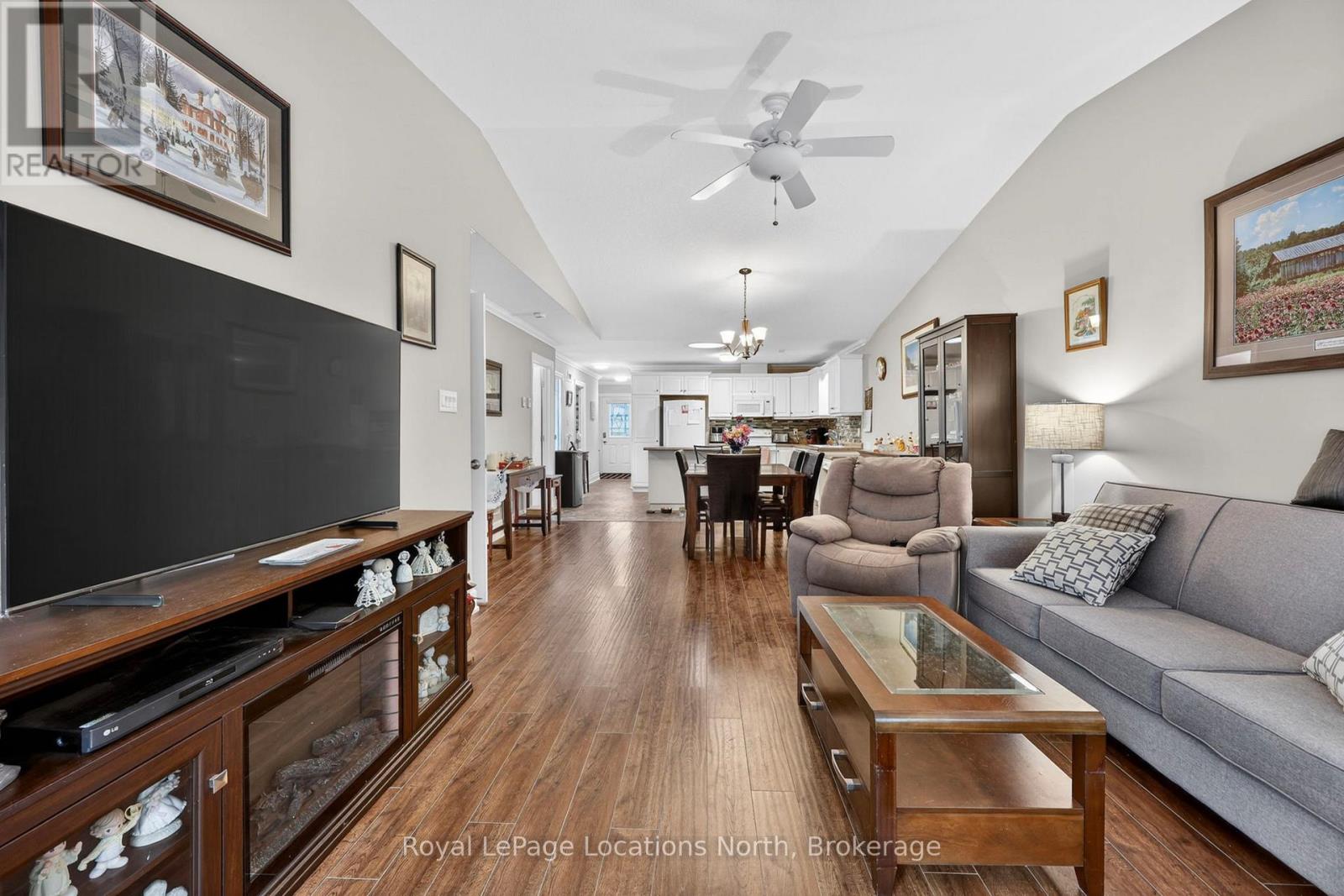 47 CLOVER CRESCENT - Image 18