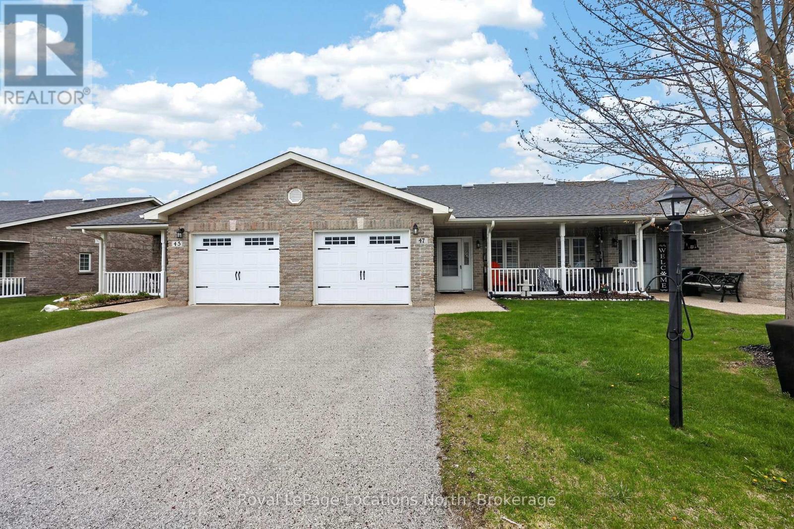 47 CLOVER CRESCENT - 2