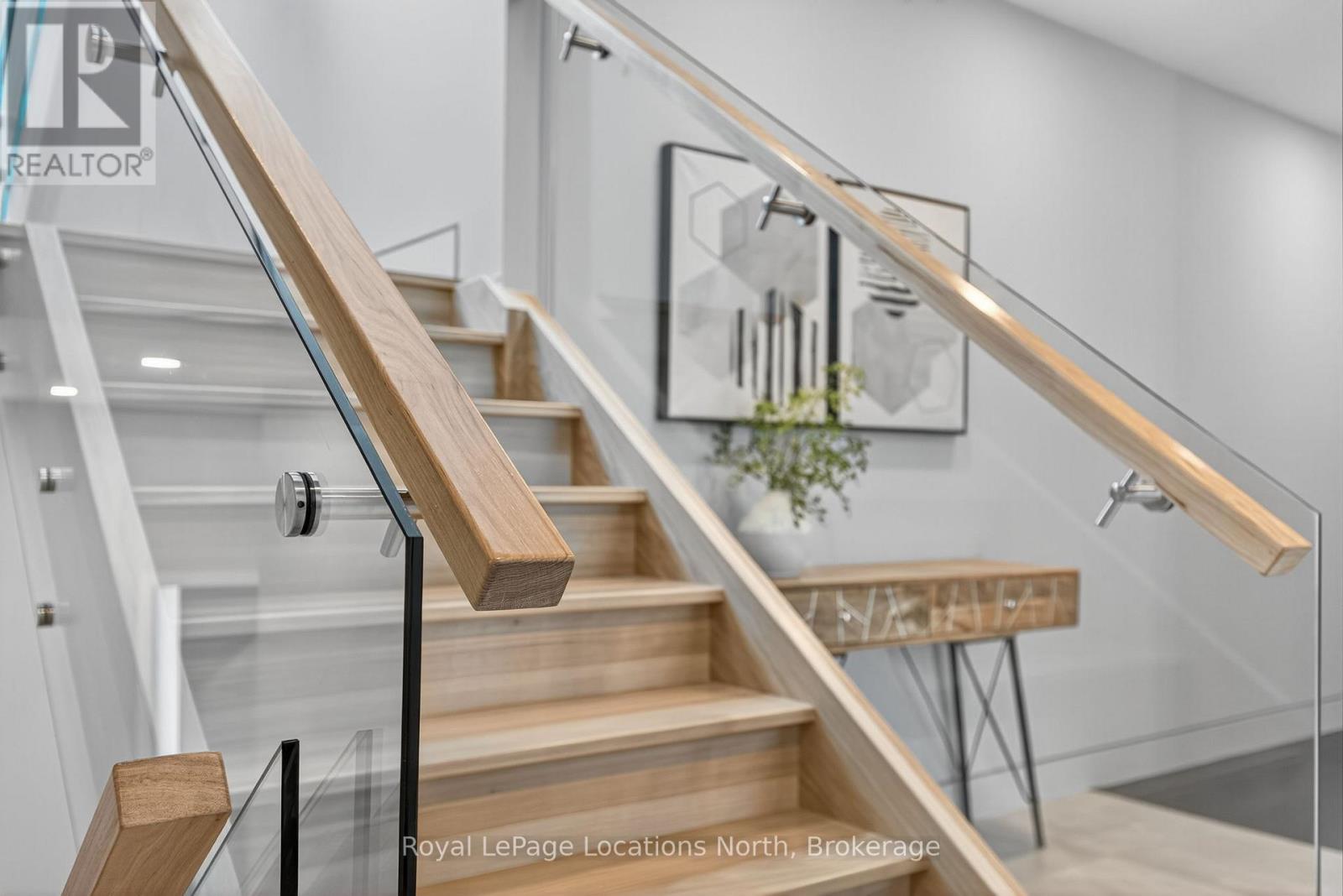 116 COURCHEVEL CRESCENT - 8