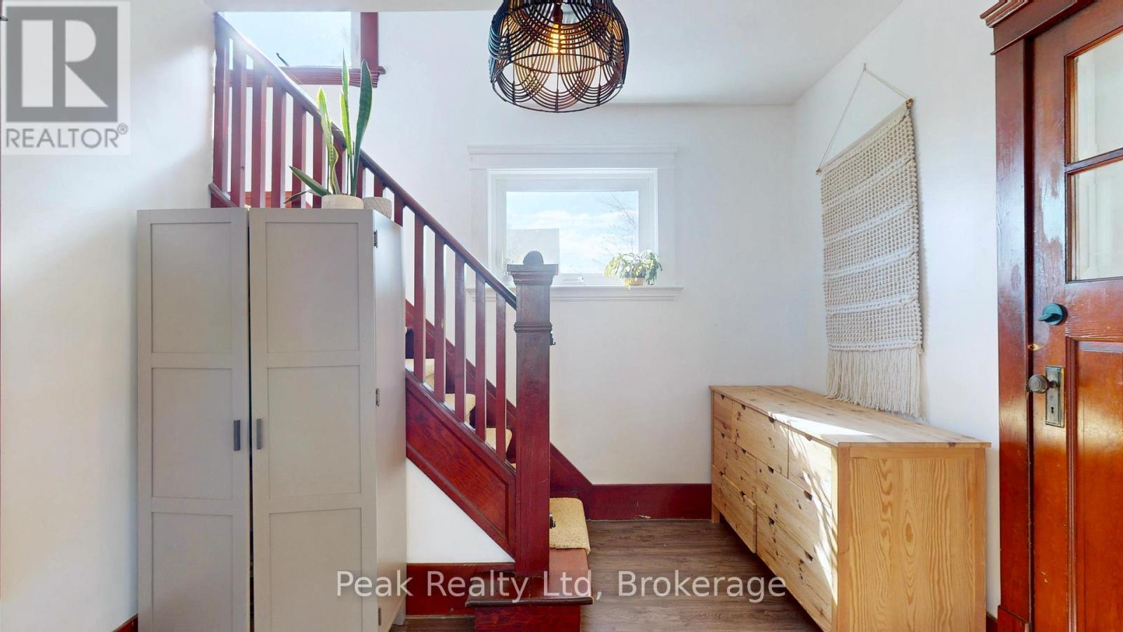 236 HURON ROAD - 12