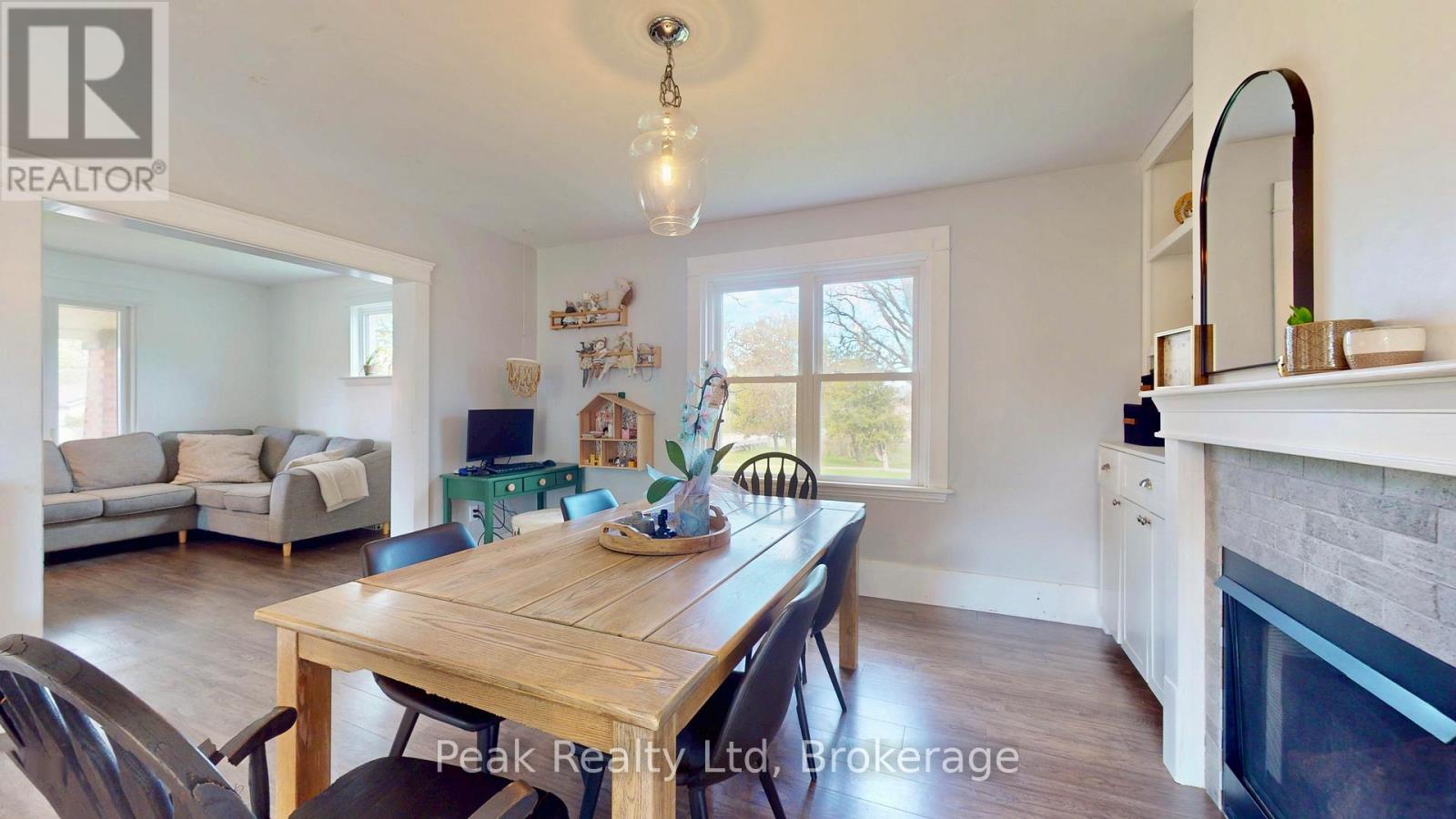 236 HURON ROAD - 7