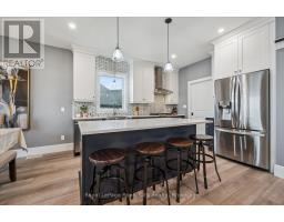 Family room - 50 Faith Drive, Mapleton, ON N0G1P0 Photo 6