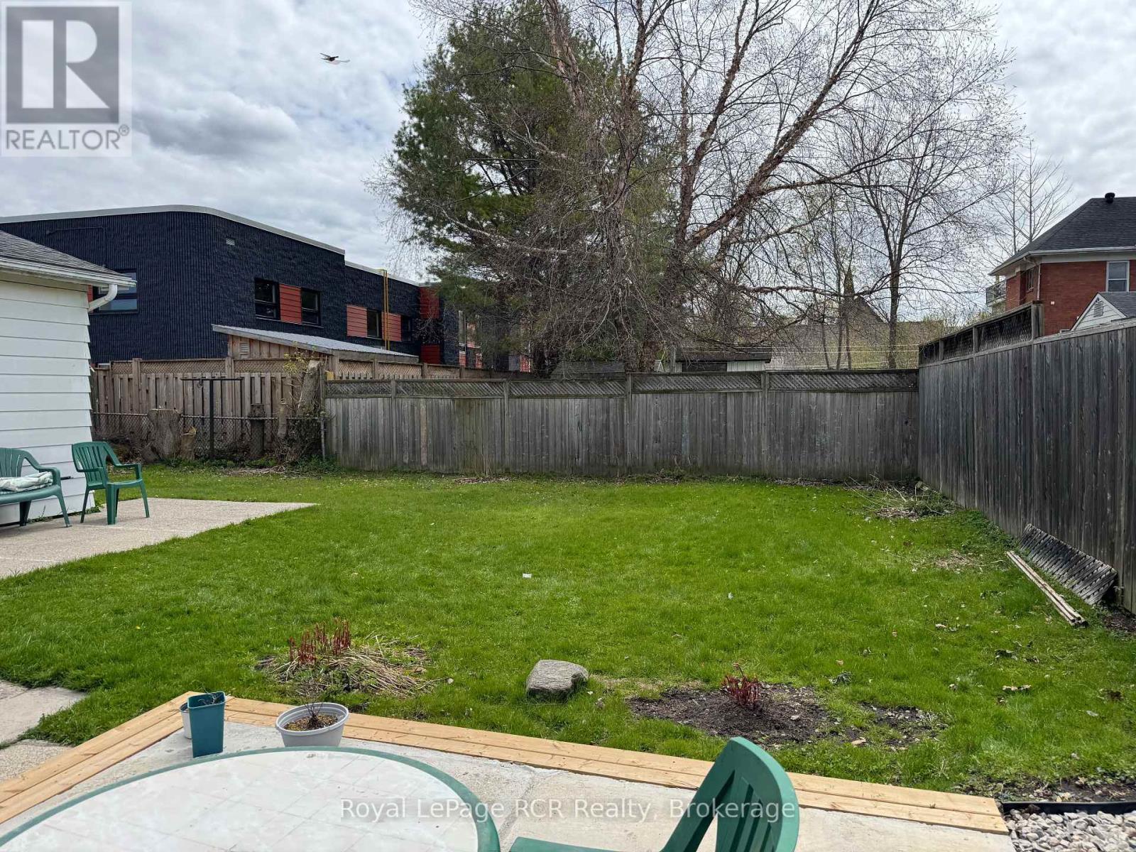 381 14TH STREET W - 10