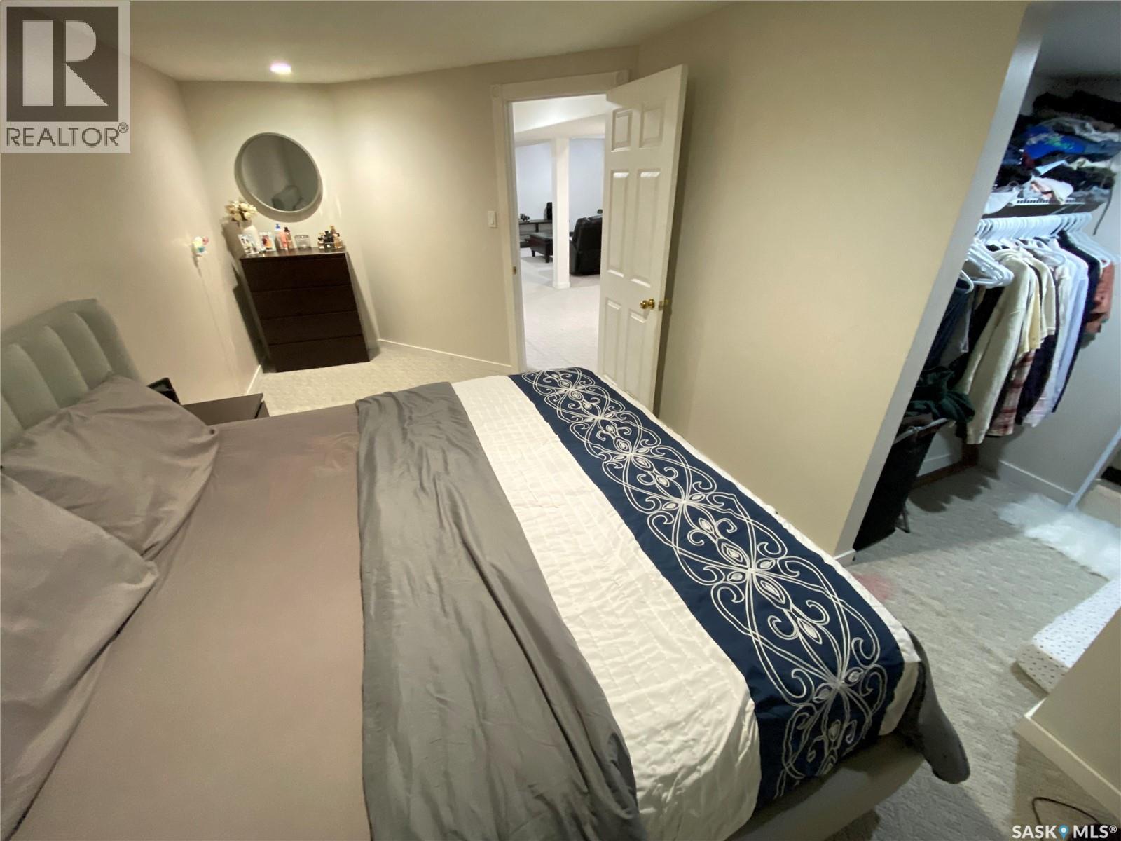 23 Crestwood CRESCENT - 16