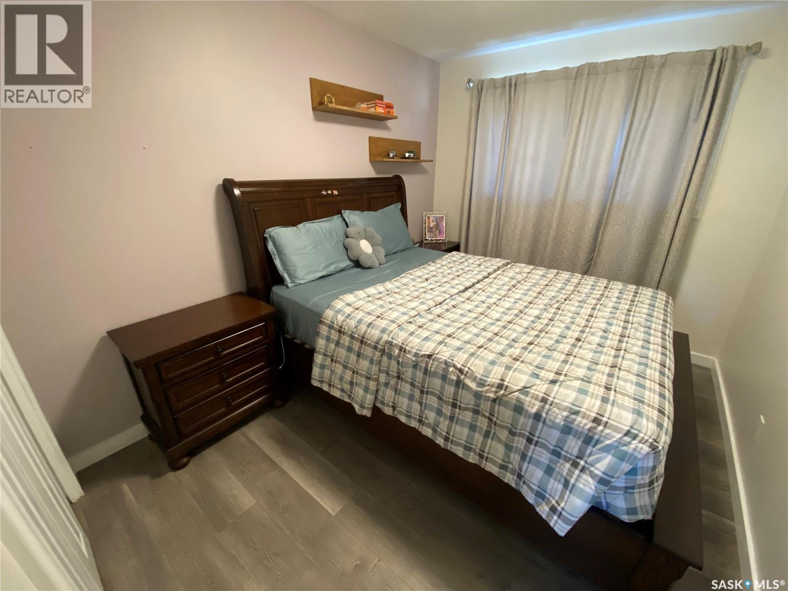 23 Crestwood CRESCENT - 9