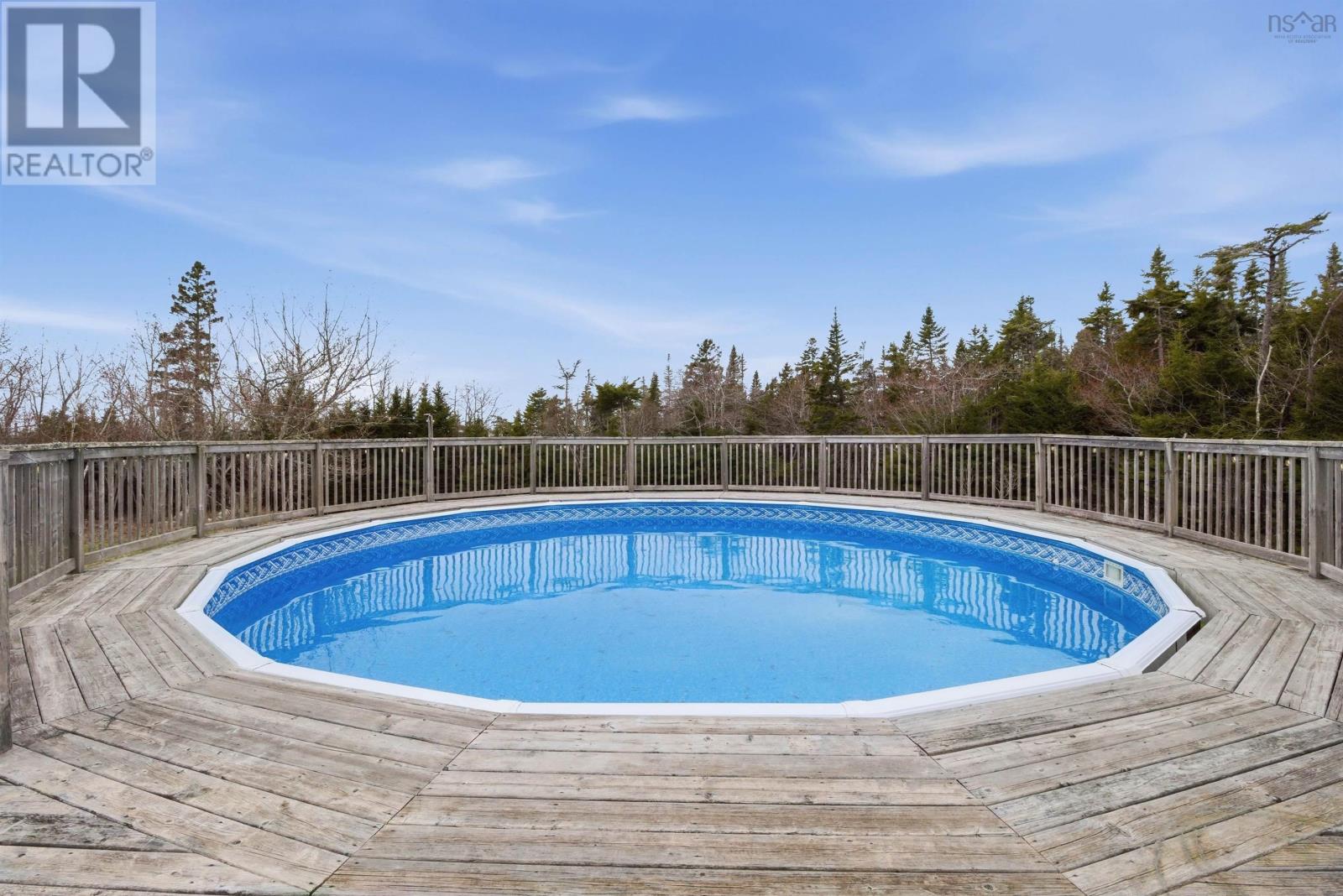 77 Carmella Drive - 40