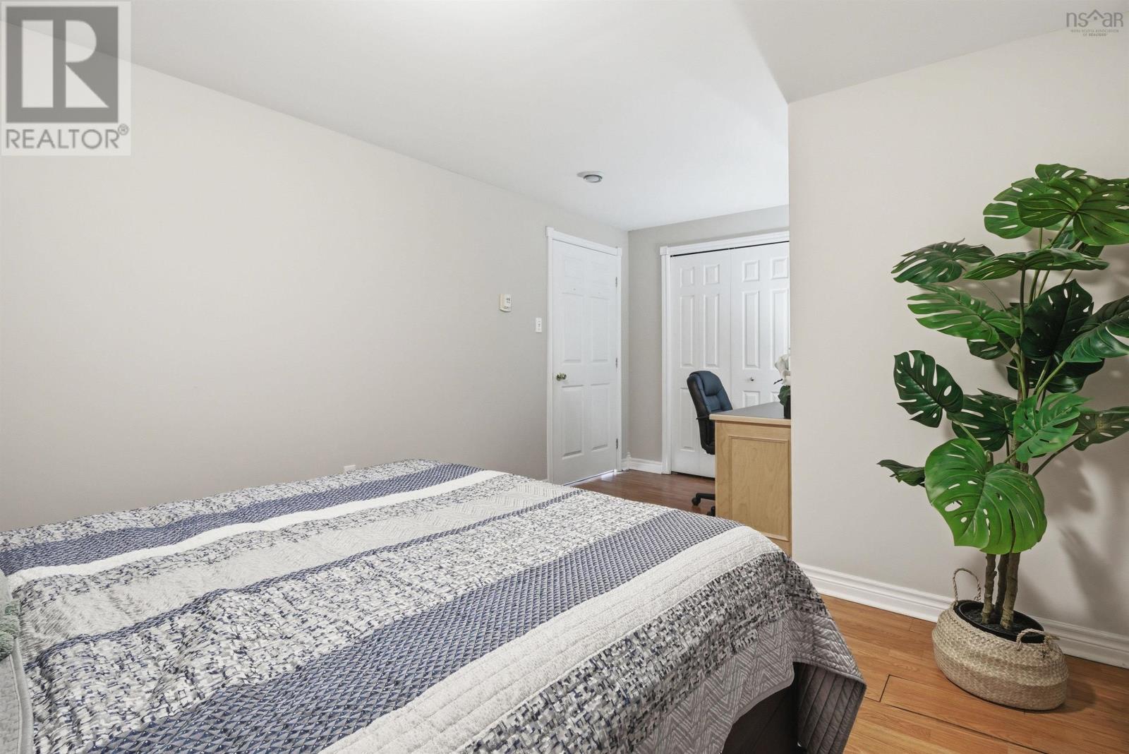 77 Carmella Drive - 35
