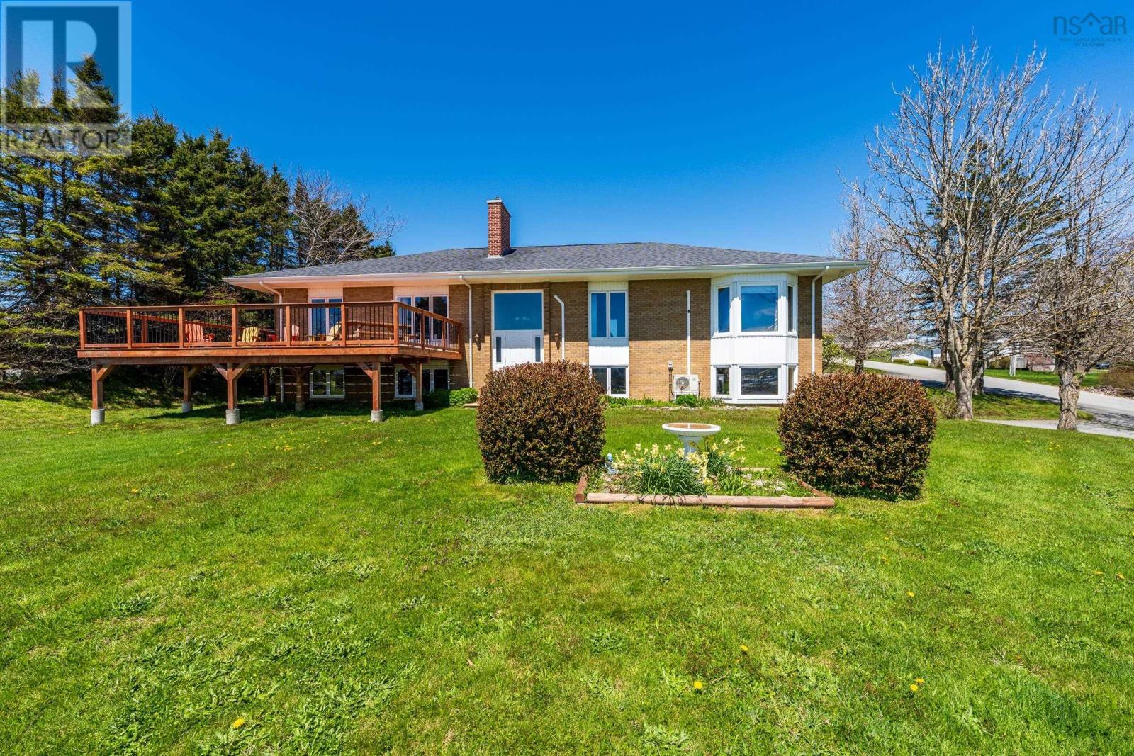 Property 46 of 48 of 18-20 Harbourview Drive