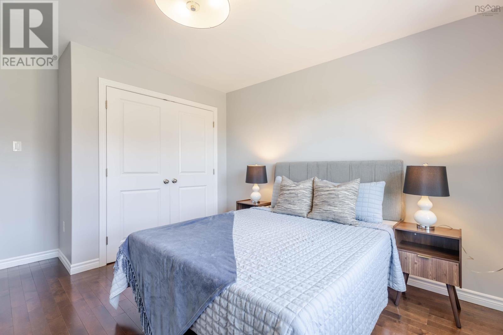 Property 33 of 49 of 276 Rutledge Street