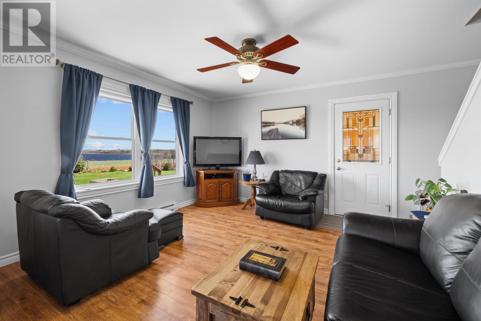 54 Hatton Road - 12