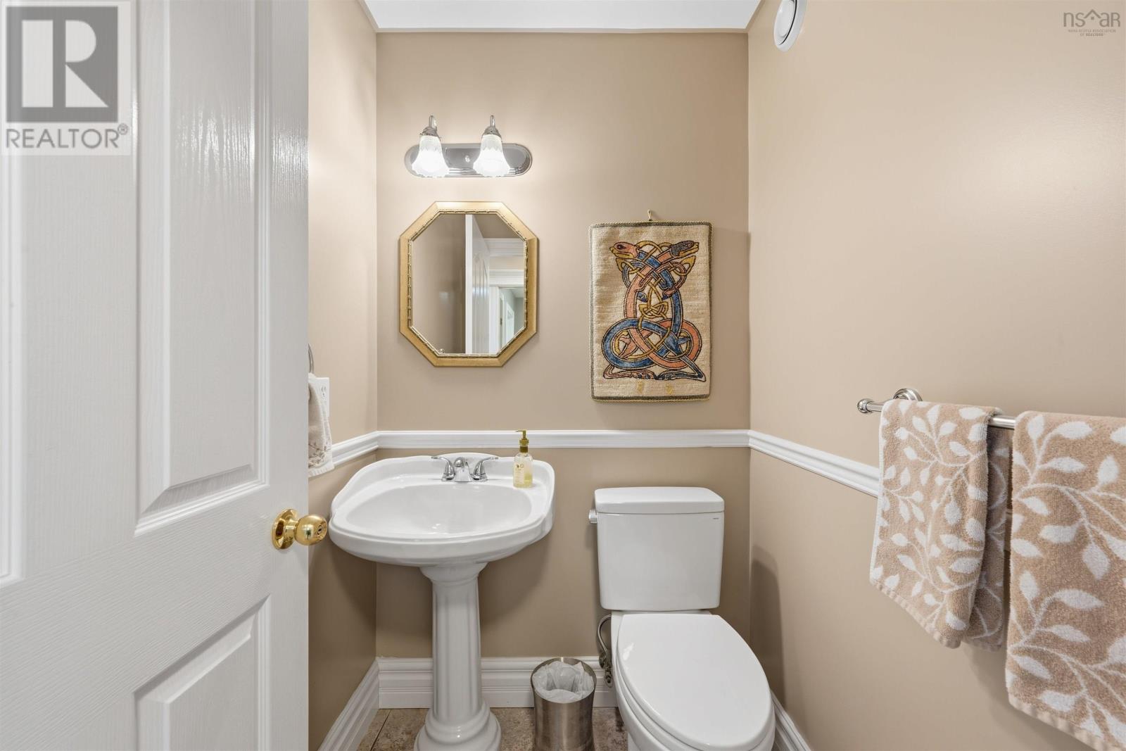 Property 4 of 50 of 132 Lexington Avenue