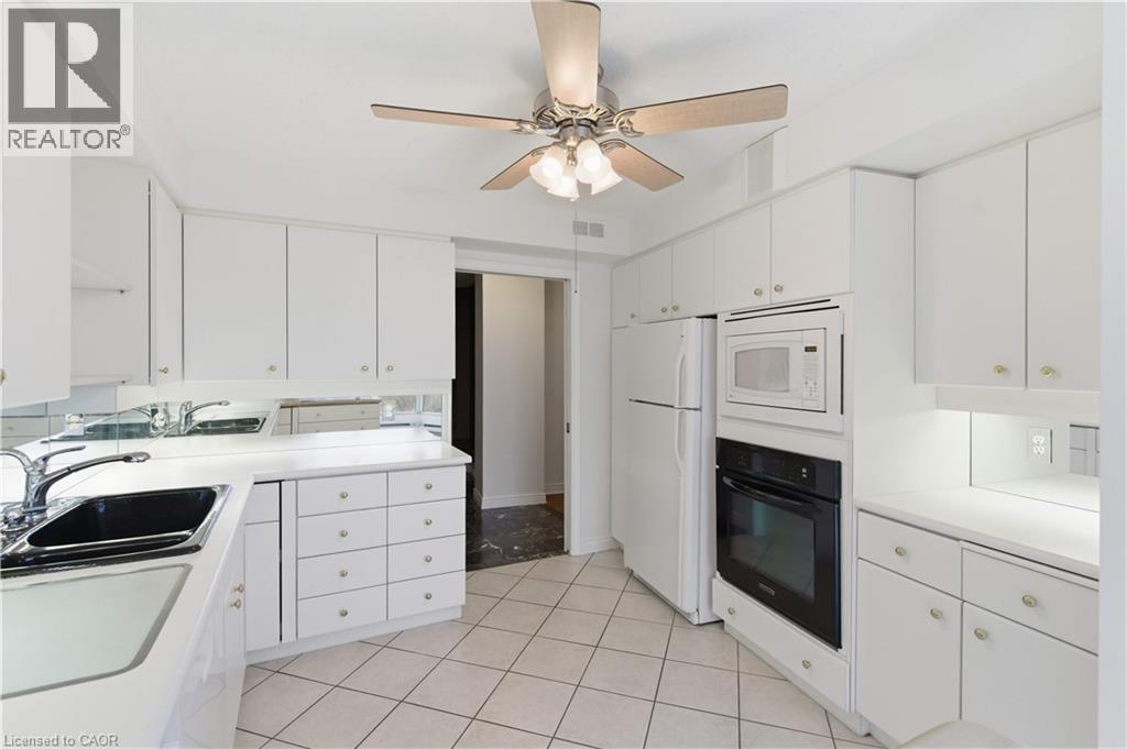 20 BERKLEY Road Unit# 702, Cambridge, Ontario, N1S4S8 — Photo 12