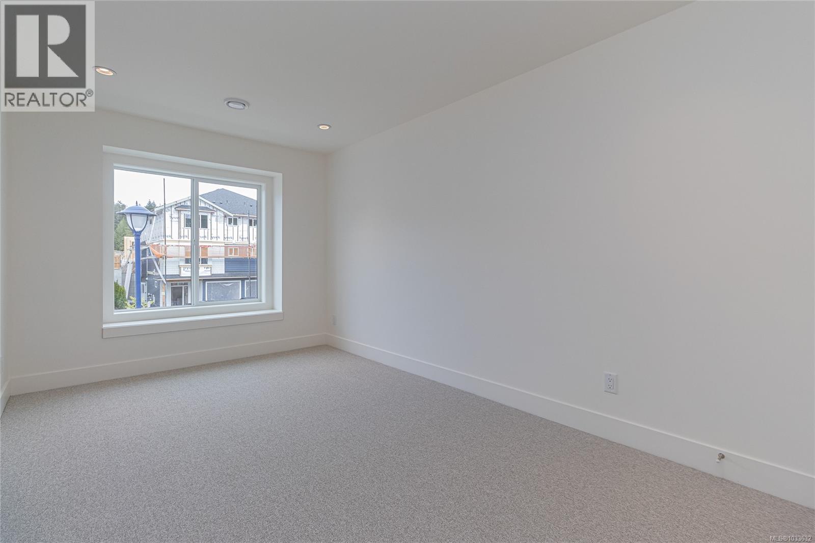 2168 Bellflower Dr - 18