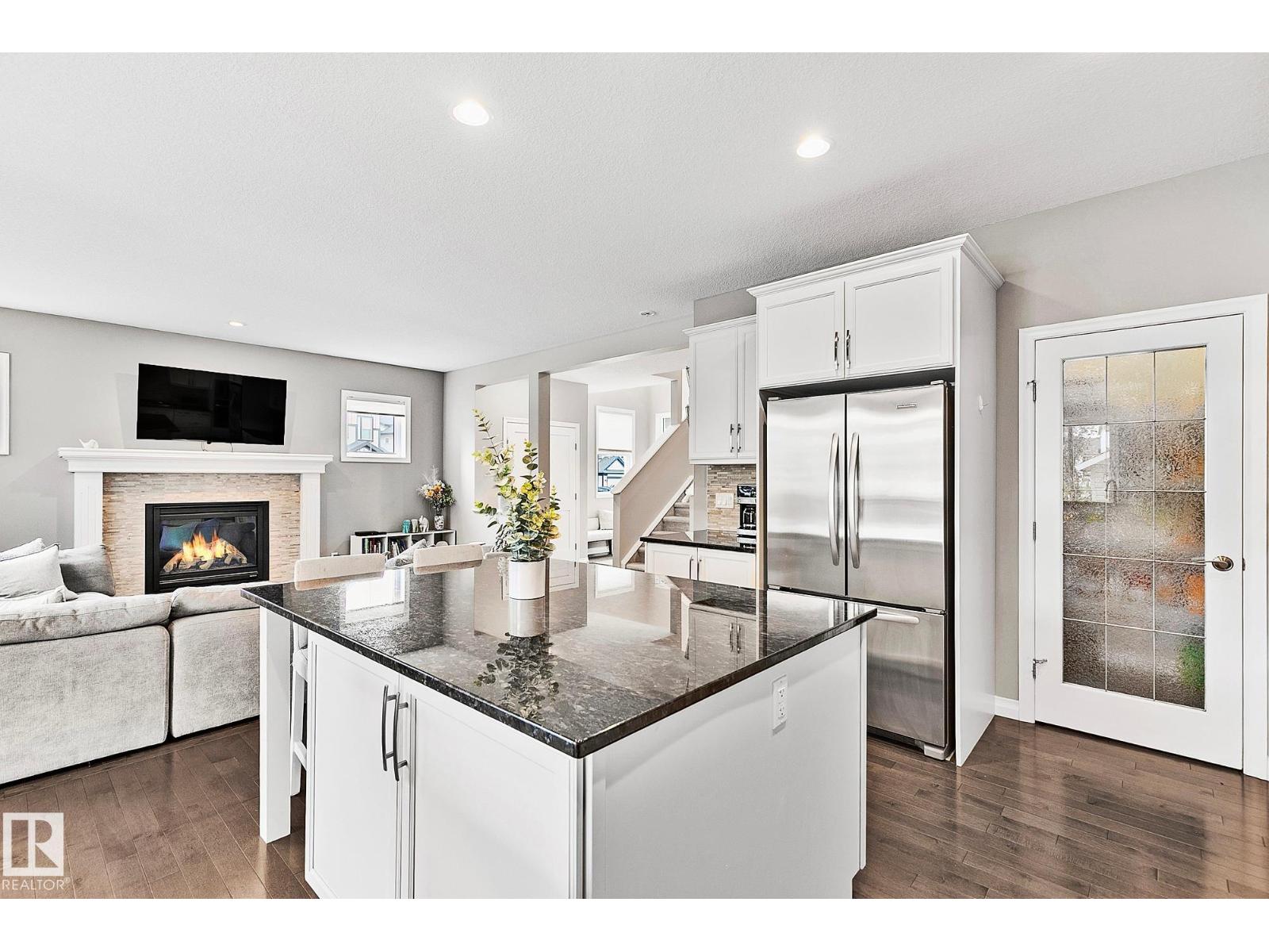 22131 95 AV NW, Edmonton