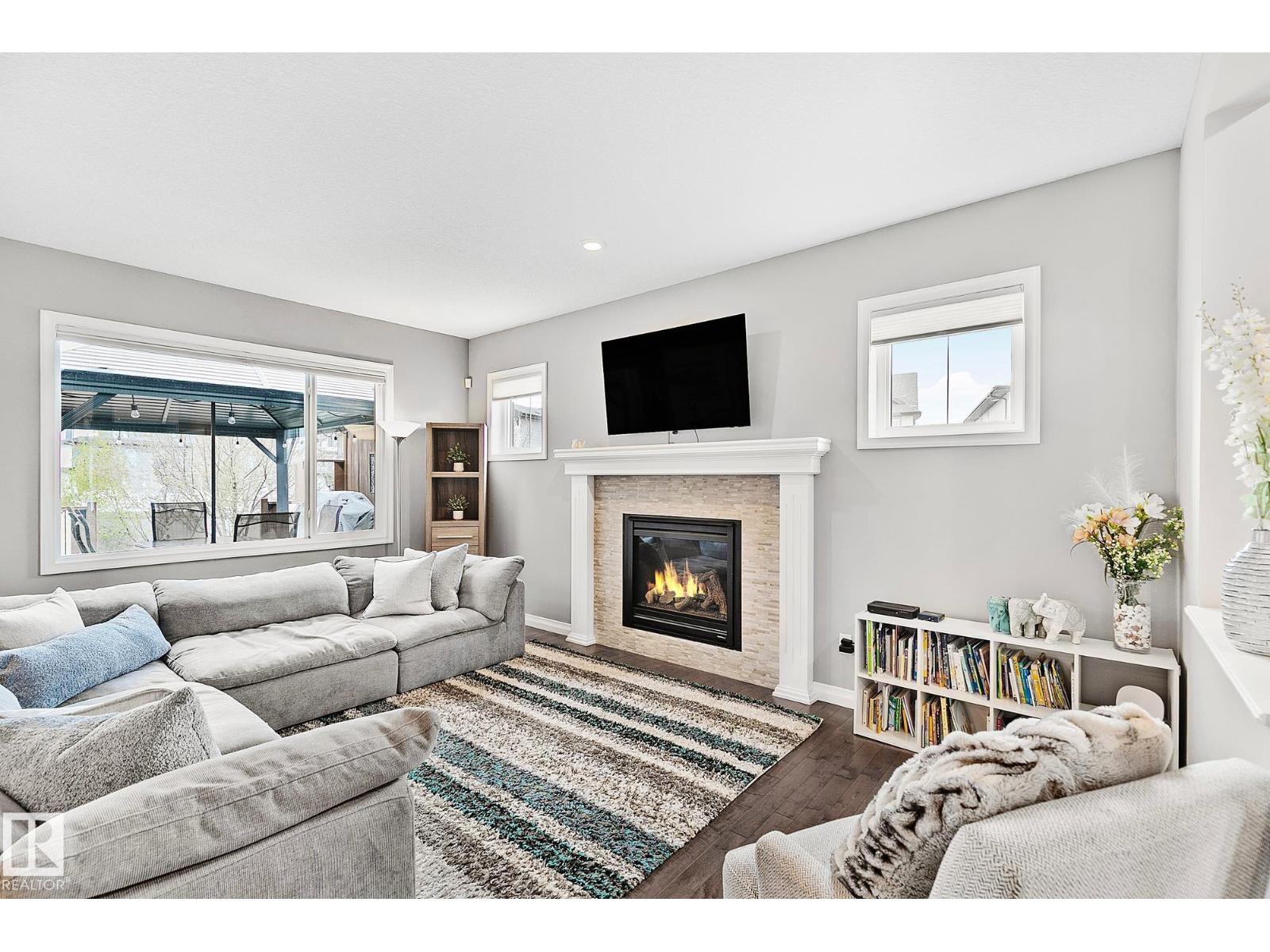 22131 95 AV NW, Edmonton