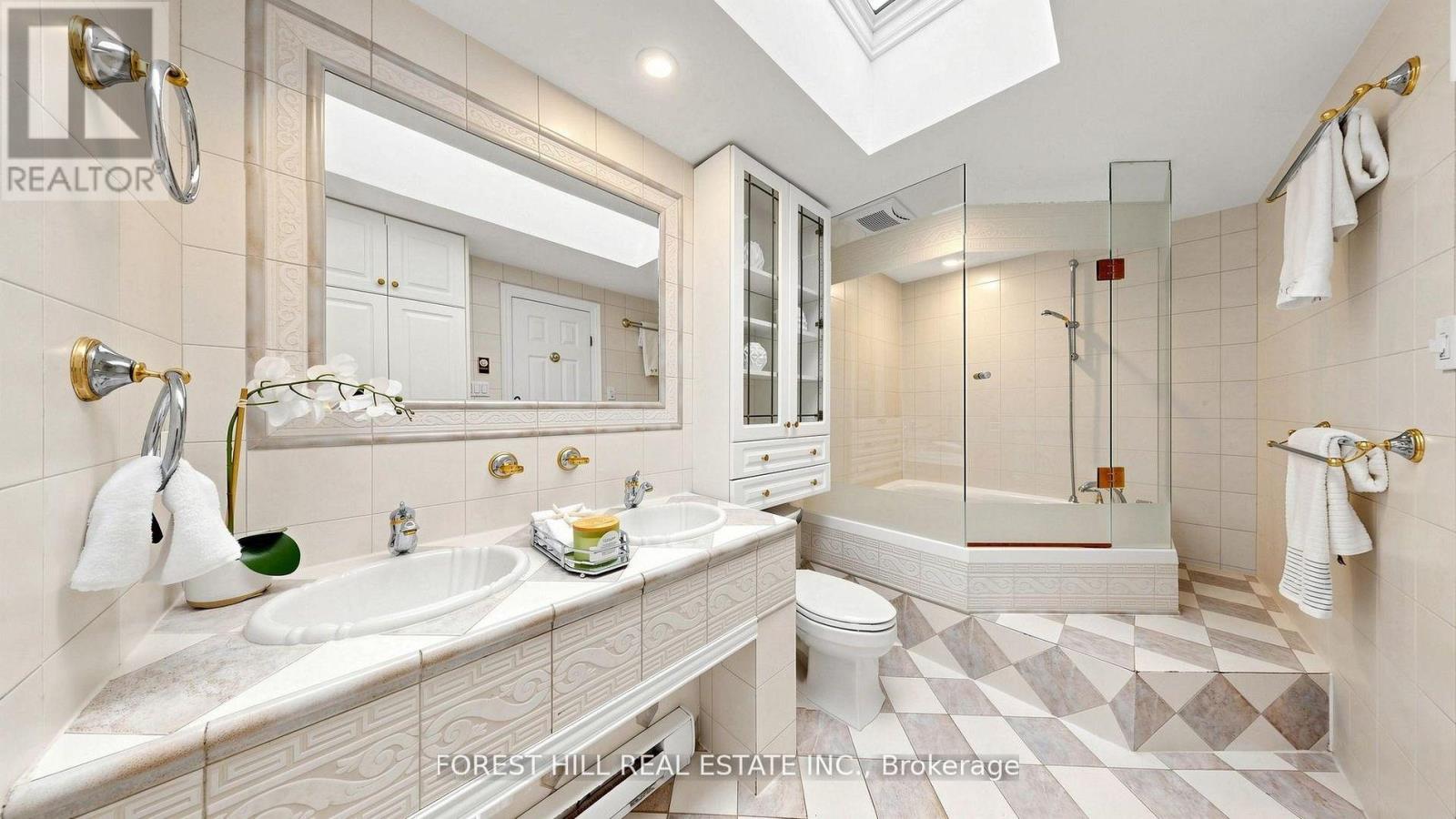 153 GLENGROVE AVENUE W - 27