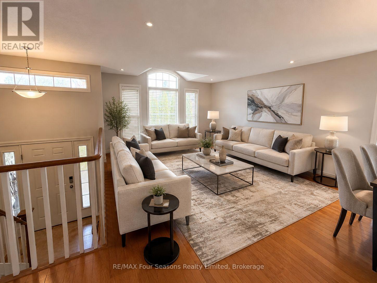325 GINGRICH CRESCENT - 9
