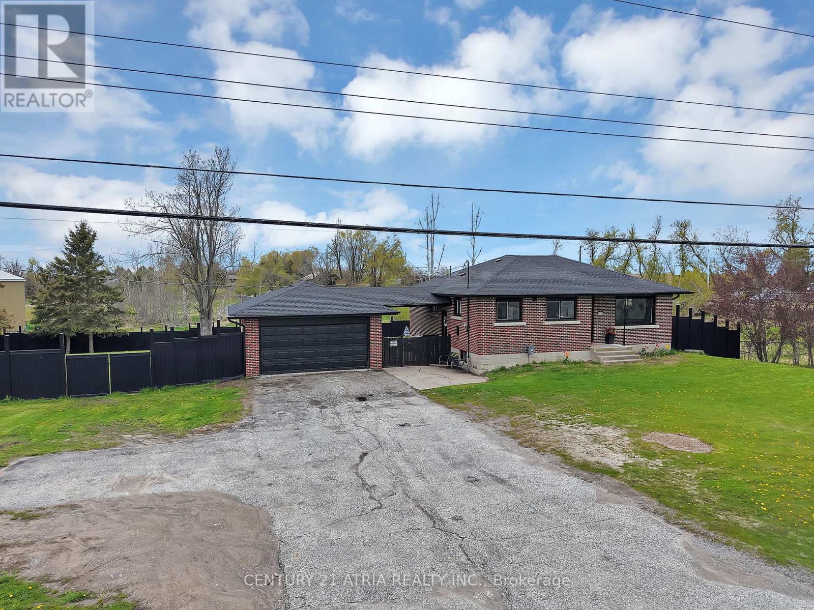 6552 YONGE STREET - 2