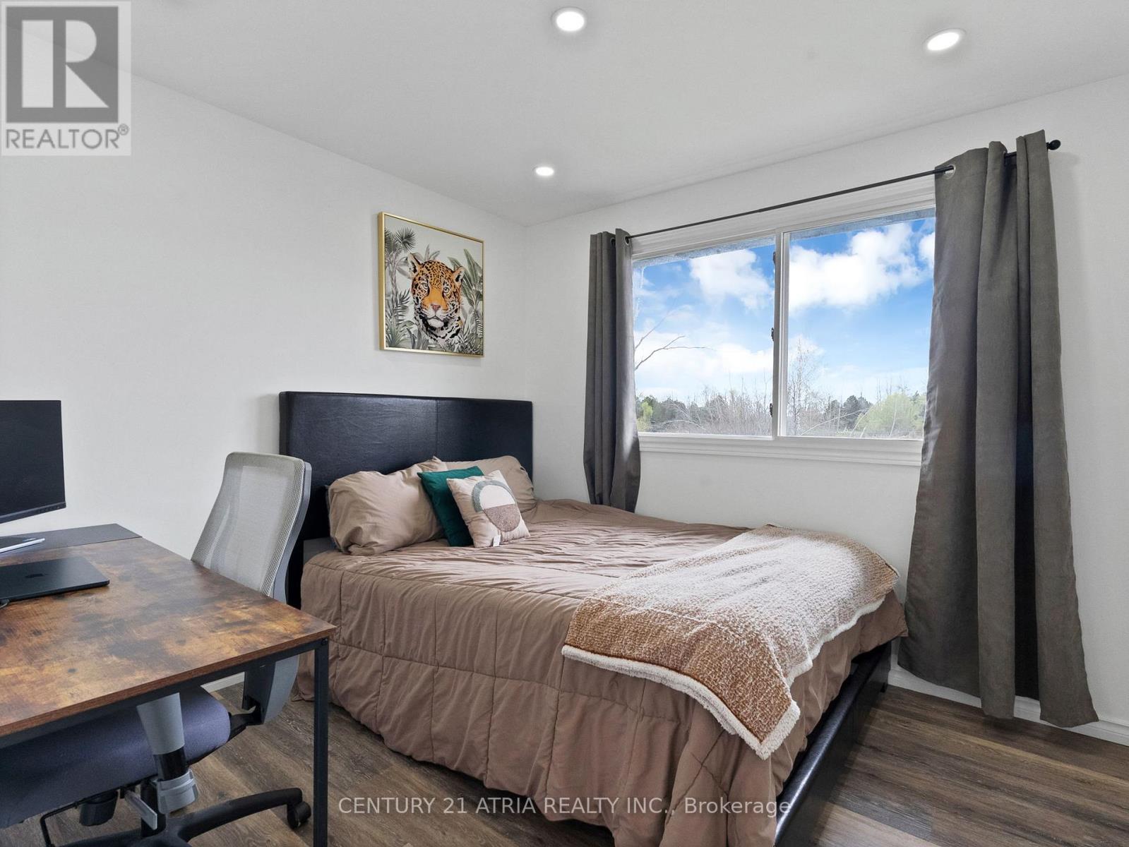 6552 YONGE STREET - 24