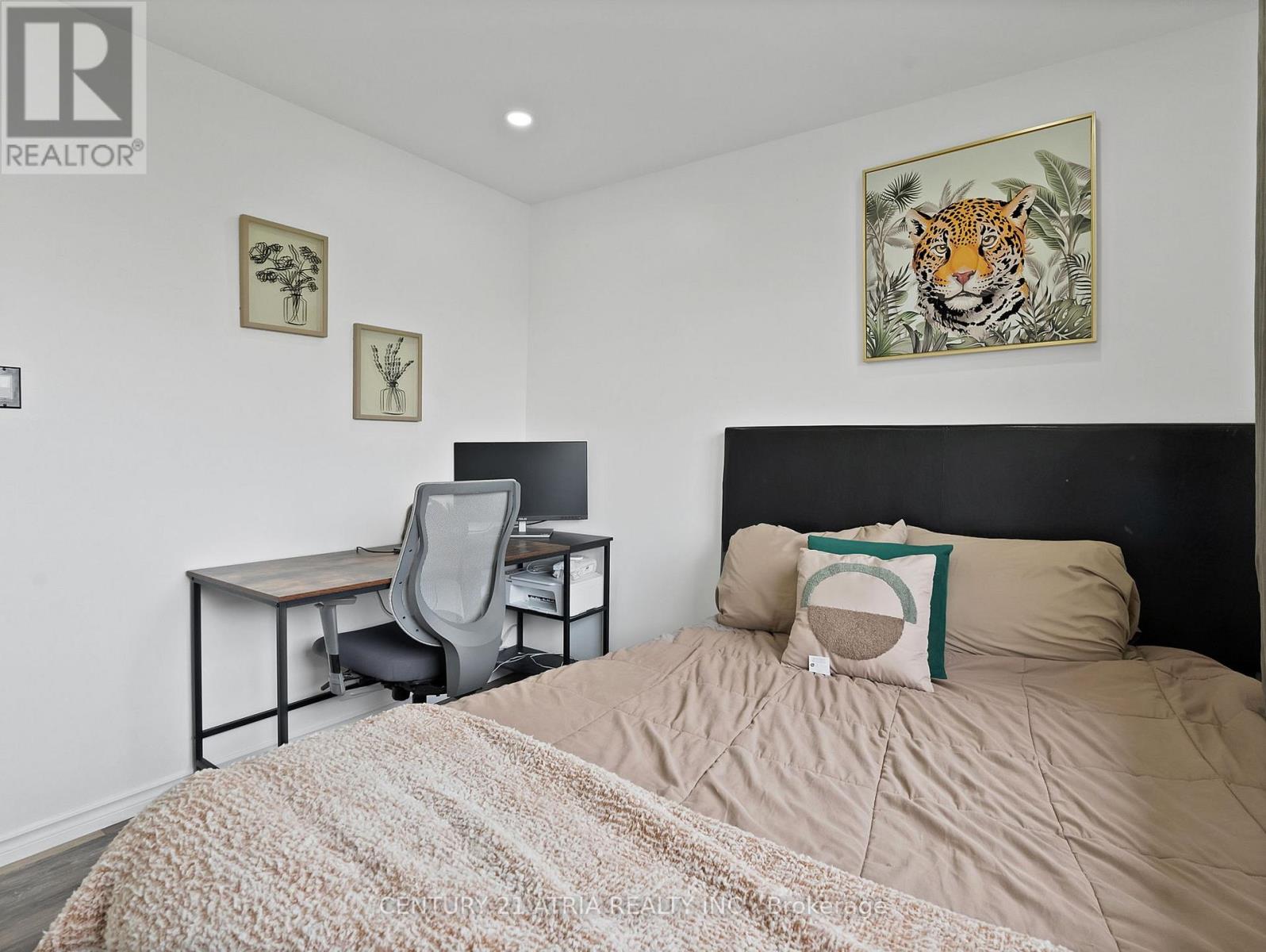 6552 YONGE STREET - 25