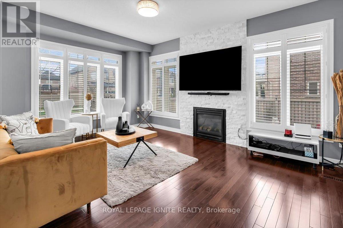 87 RICHLER AVENUE - 17