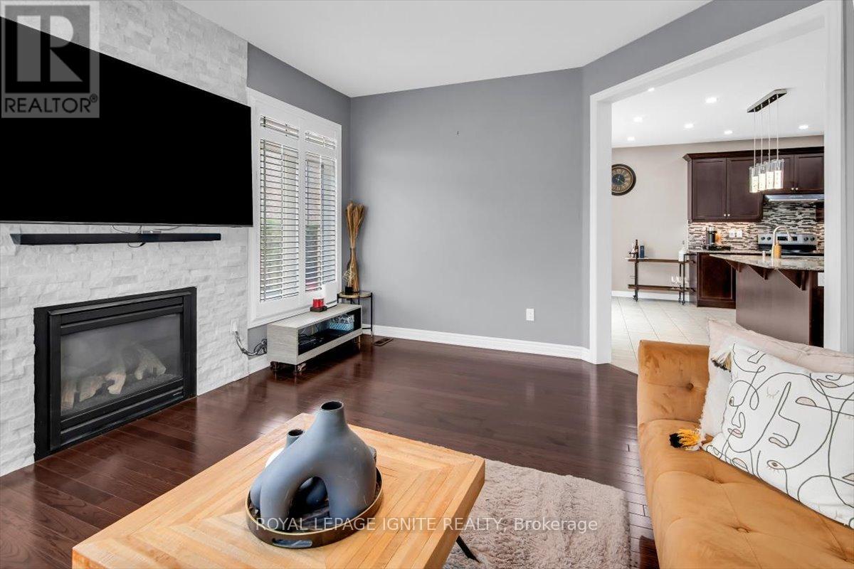 87 RICHLER AVENUE - 20