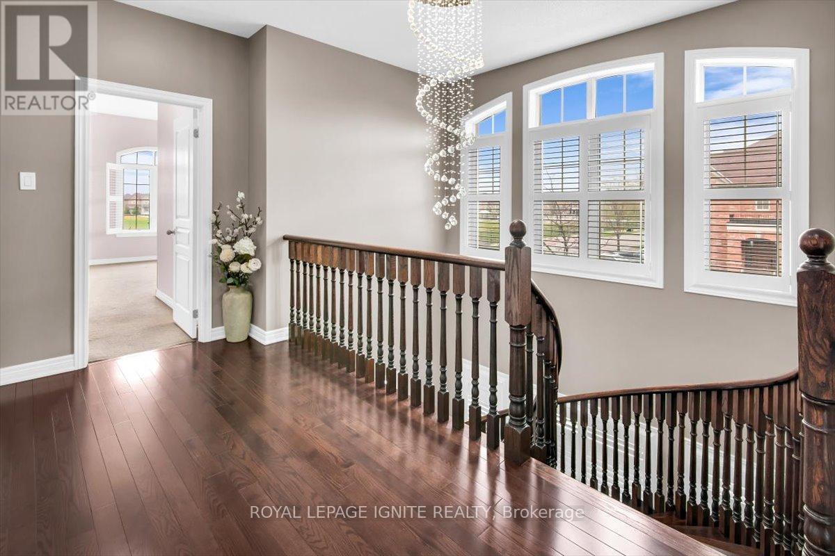 87 RICHLER AVENUE - 23