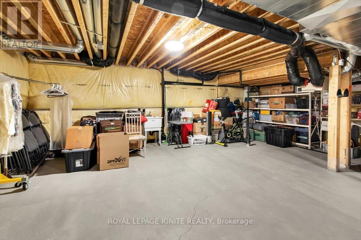 87 RICHLER AVENUE - 40