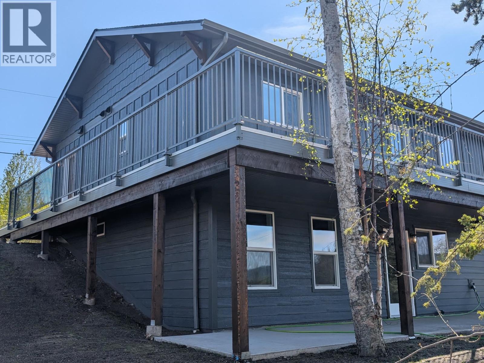 1498 CHESTNUT STREET, Telkwa