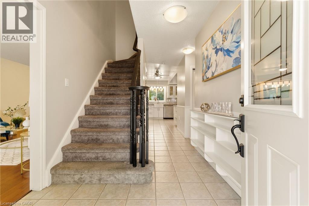 17 PIPER Place, Caledonia, Ontario, N3W1G9 — Photo 4