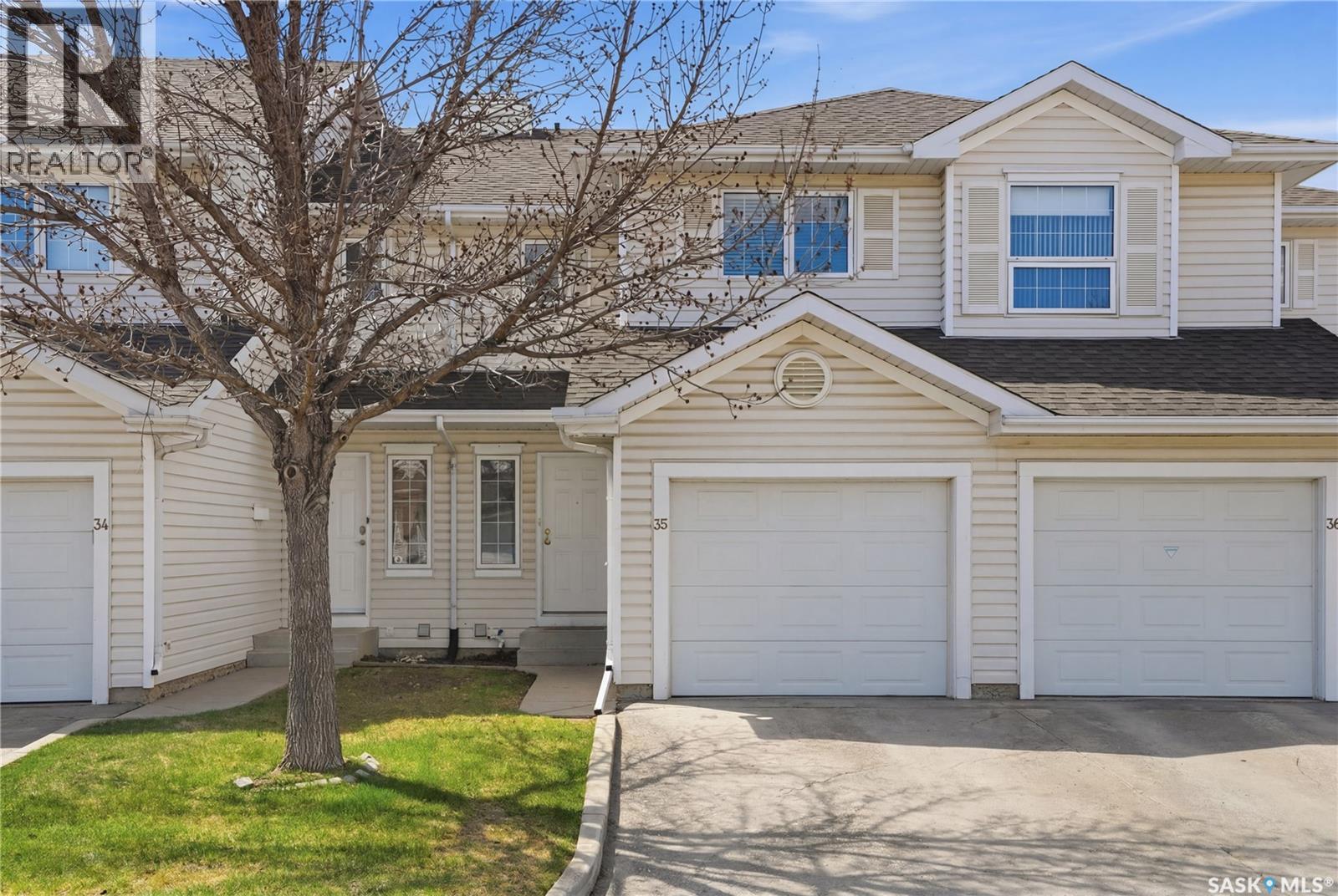 #35 110 Keevil CRESCENT - 7