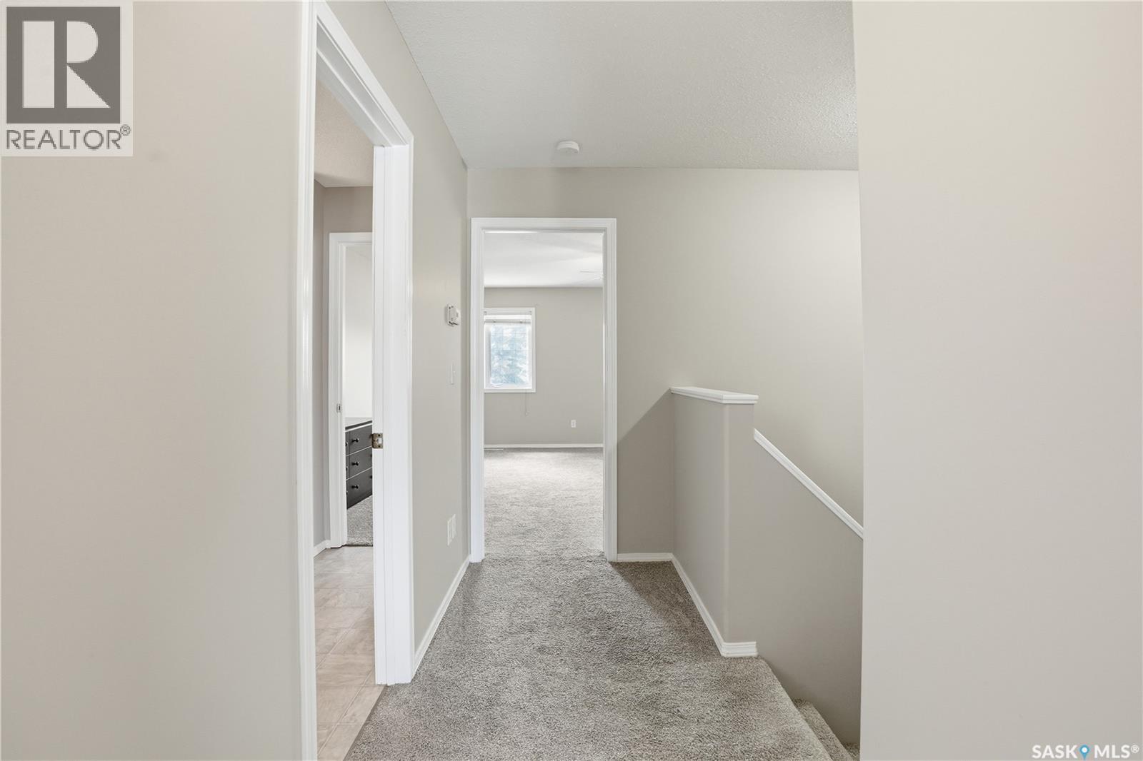 #35 110 Keevil CRESCENT - 25