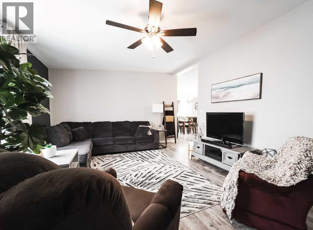 10705 101 Avenue - 5
