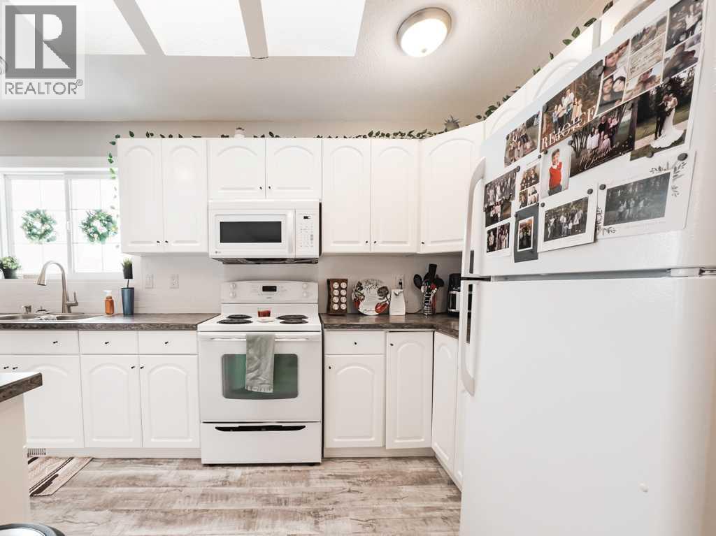 10705 101 Avenue - 11