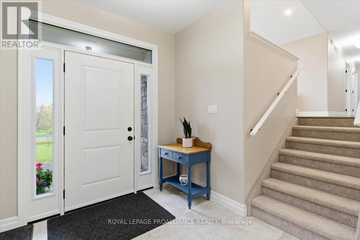 70 LIVINGWOOD CRESCENT - 7