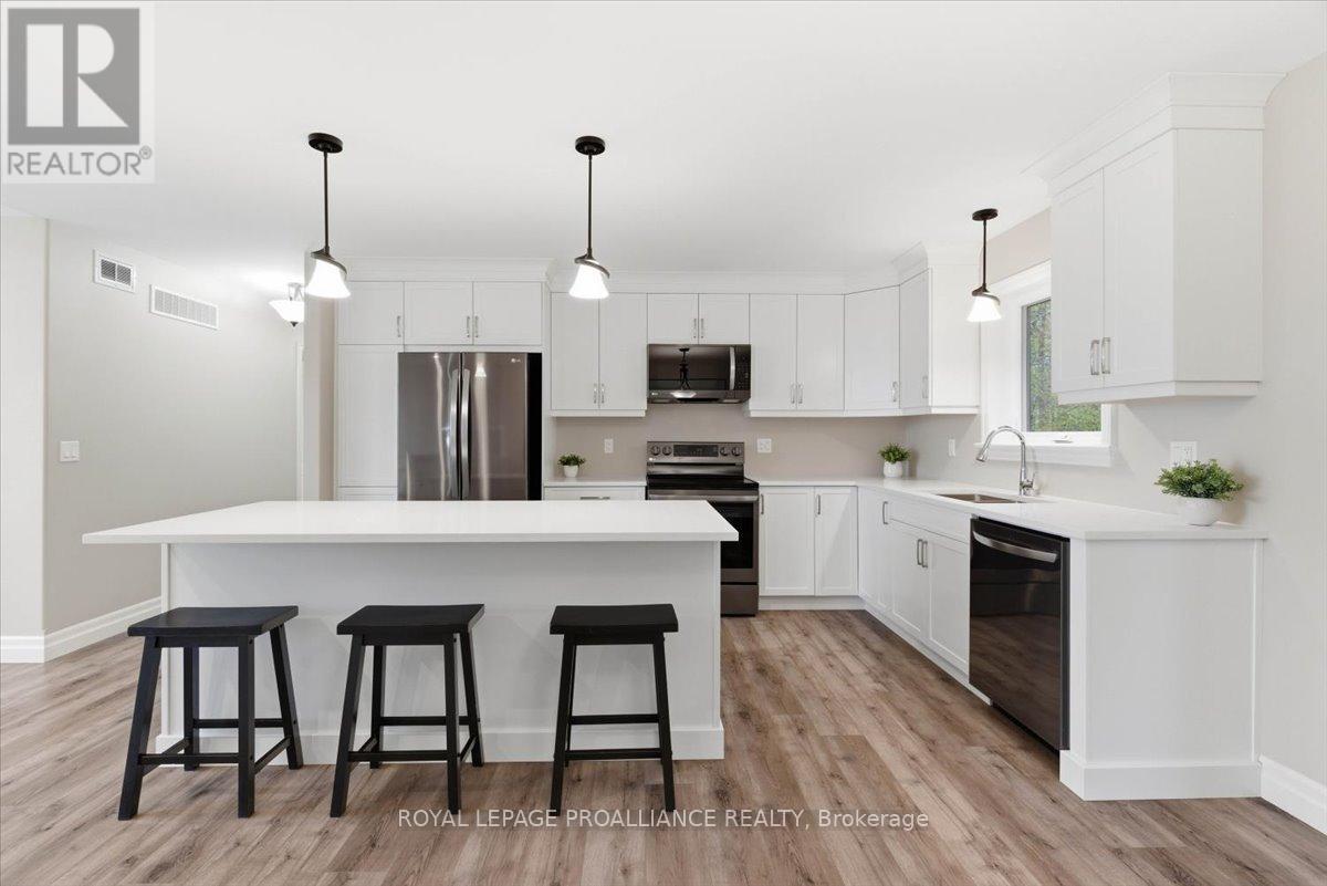 70 LIVINGWOOD CRESCENT - 9