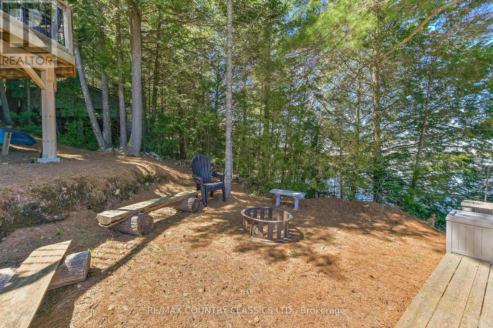 204 BLUE HERON LANE - 24