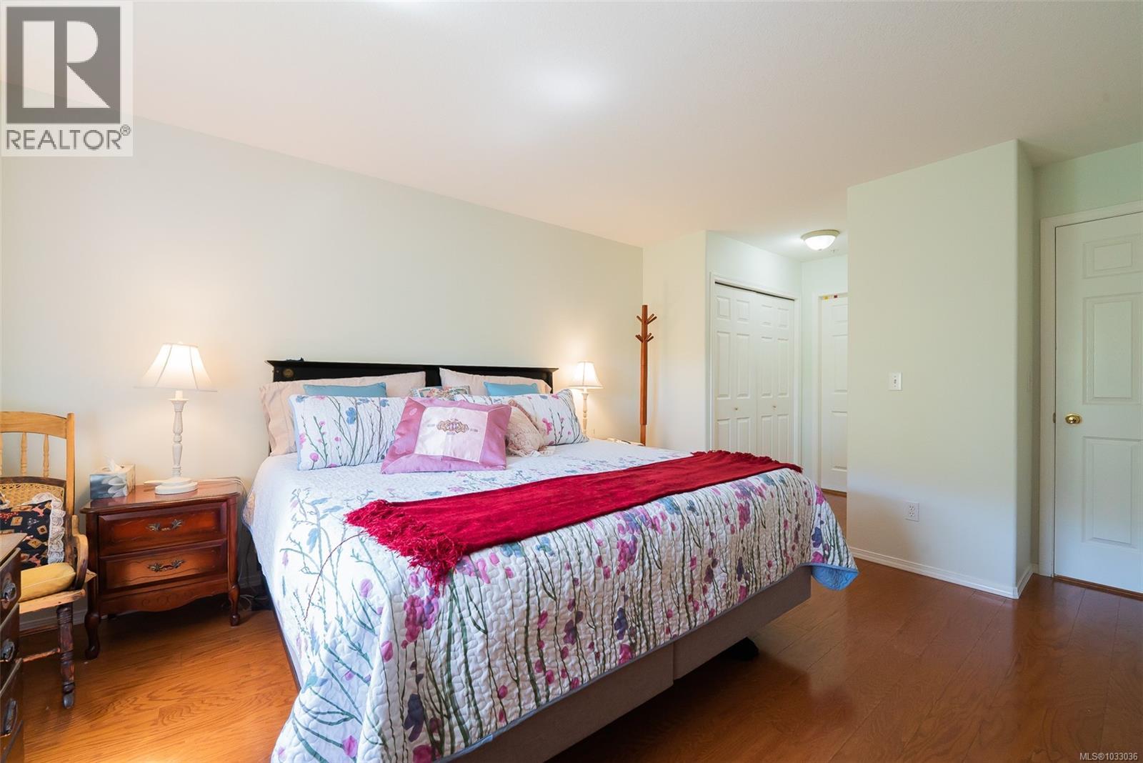 6137 Saturna Ave - 15