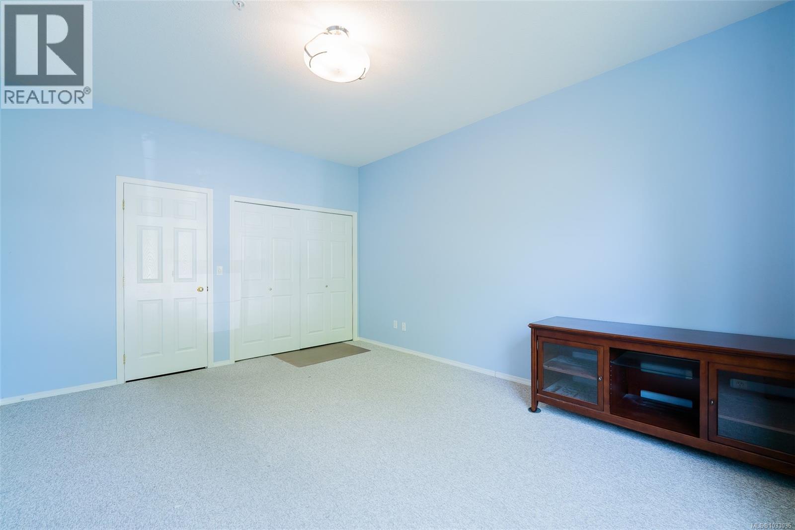 6137 Saturna Ave - 16