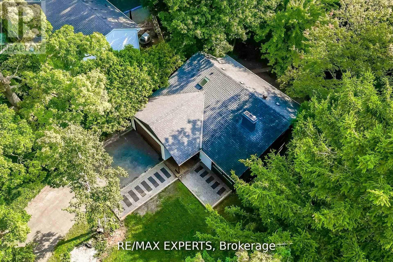 1135 GREENOAKS DRIVE - 1