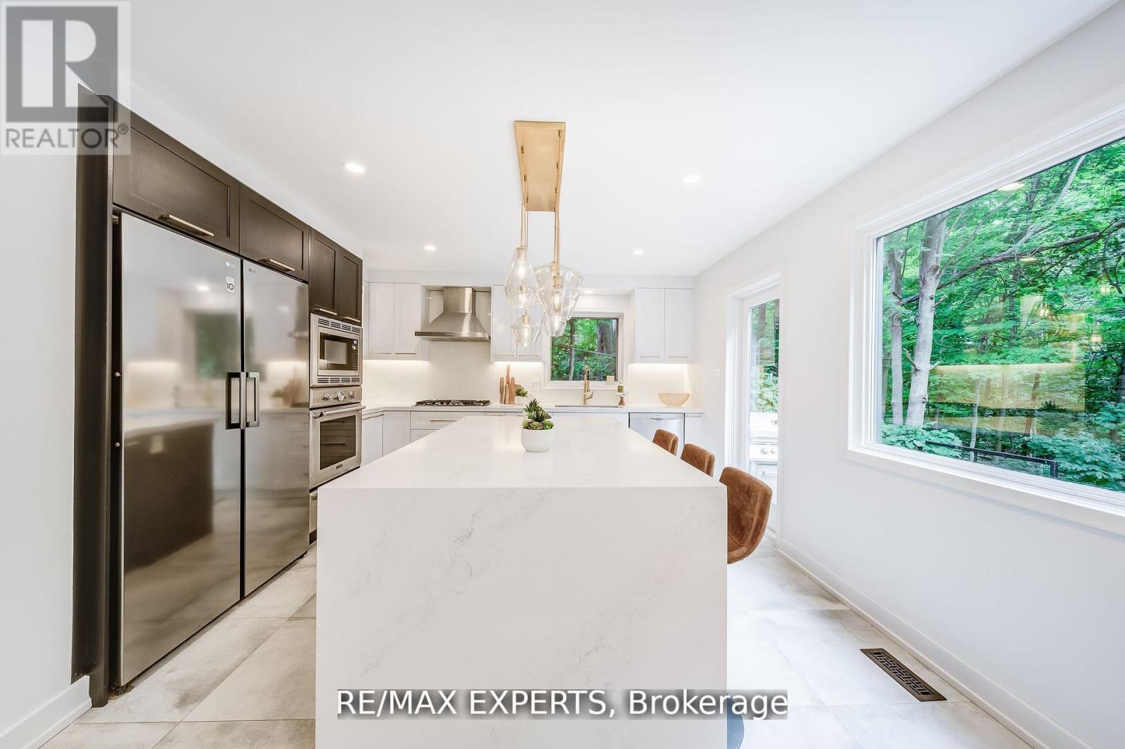 1135 GREENOAKS DRIVE - 15