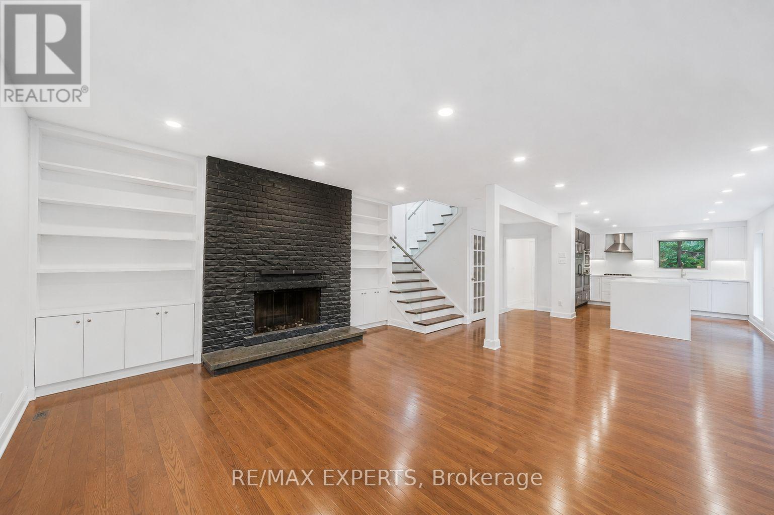 1135 GREENOAKS DRIVE - 22