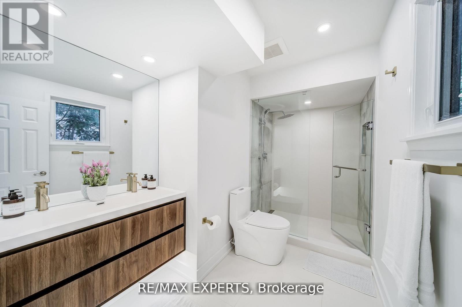 1135 GREENOAKS DRIVE - 25