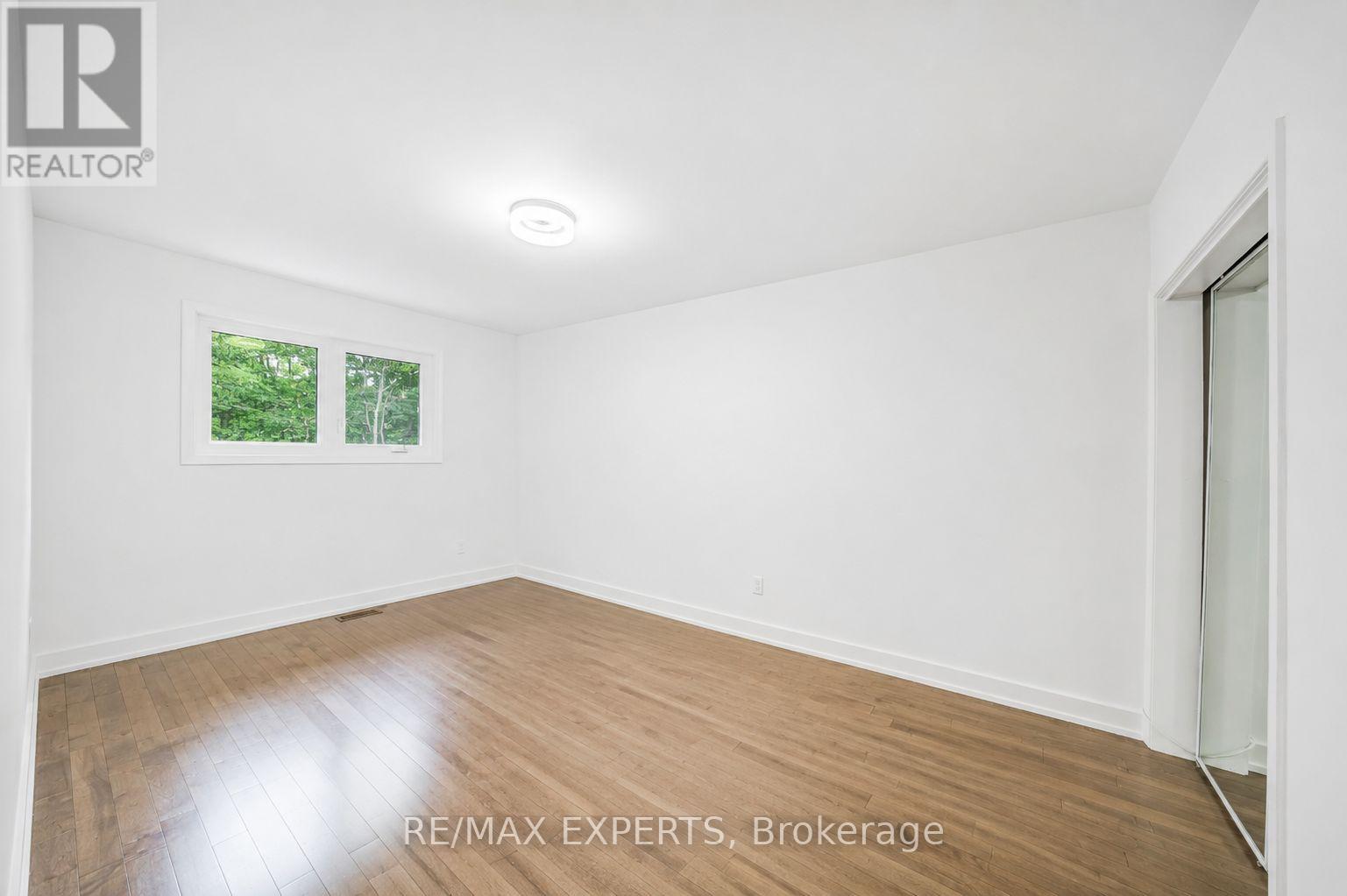 1135 GREENOAKS DRIVE - 30
