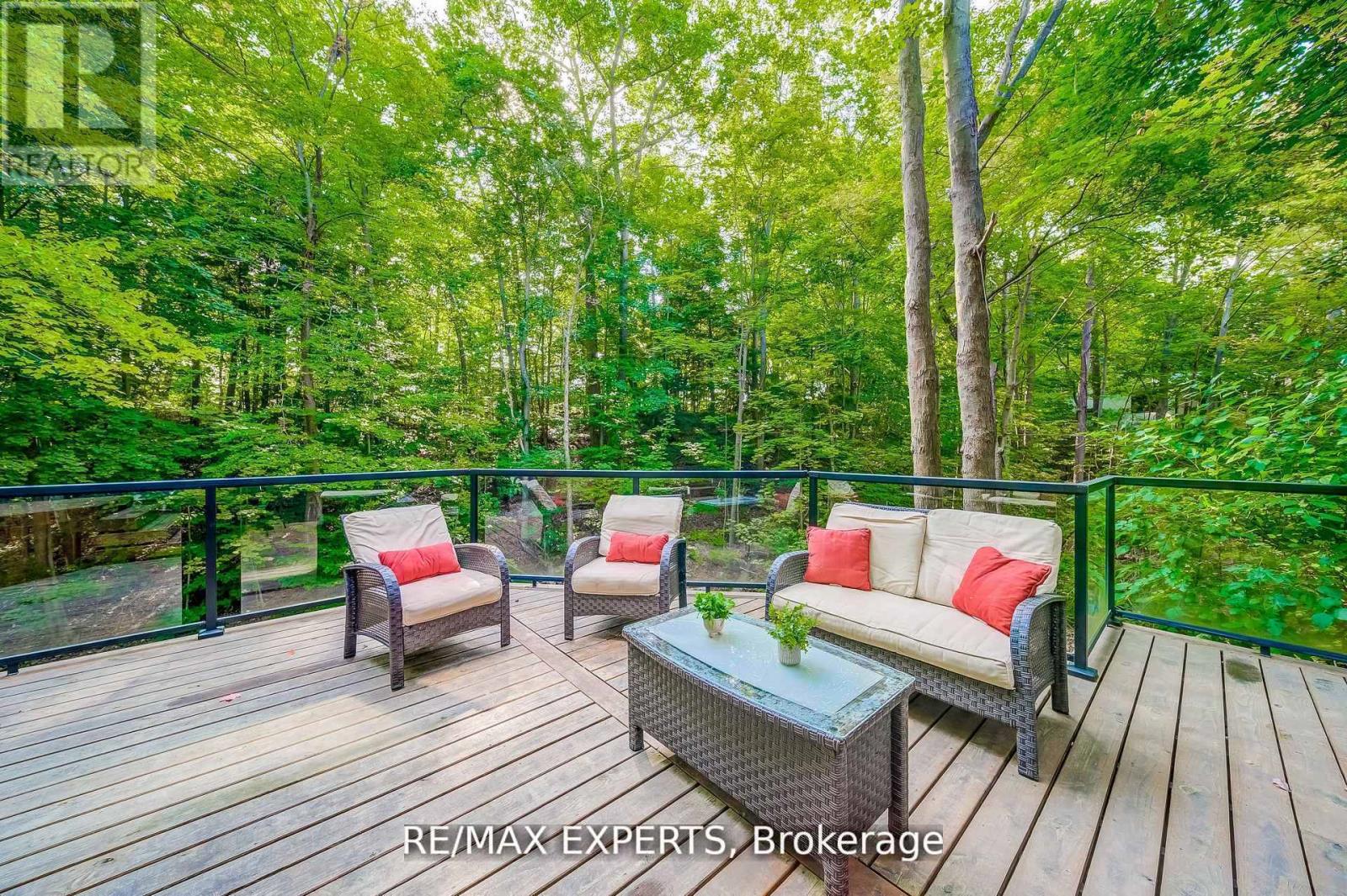 1135 GREENOAKS DRIVE - 37