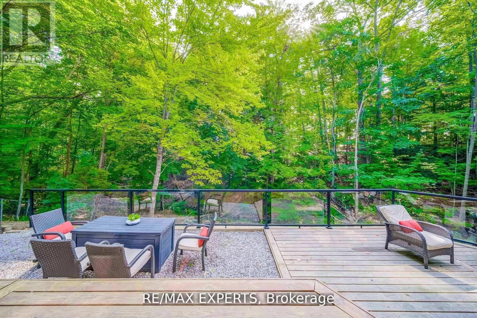 1135 GREENOAKS DRIVE - 40
