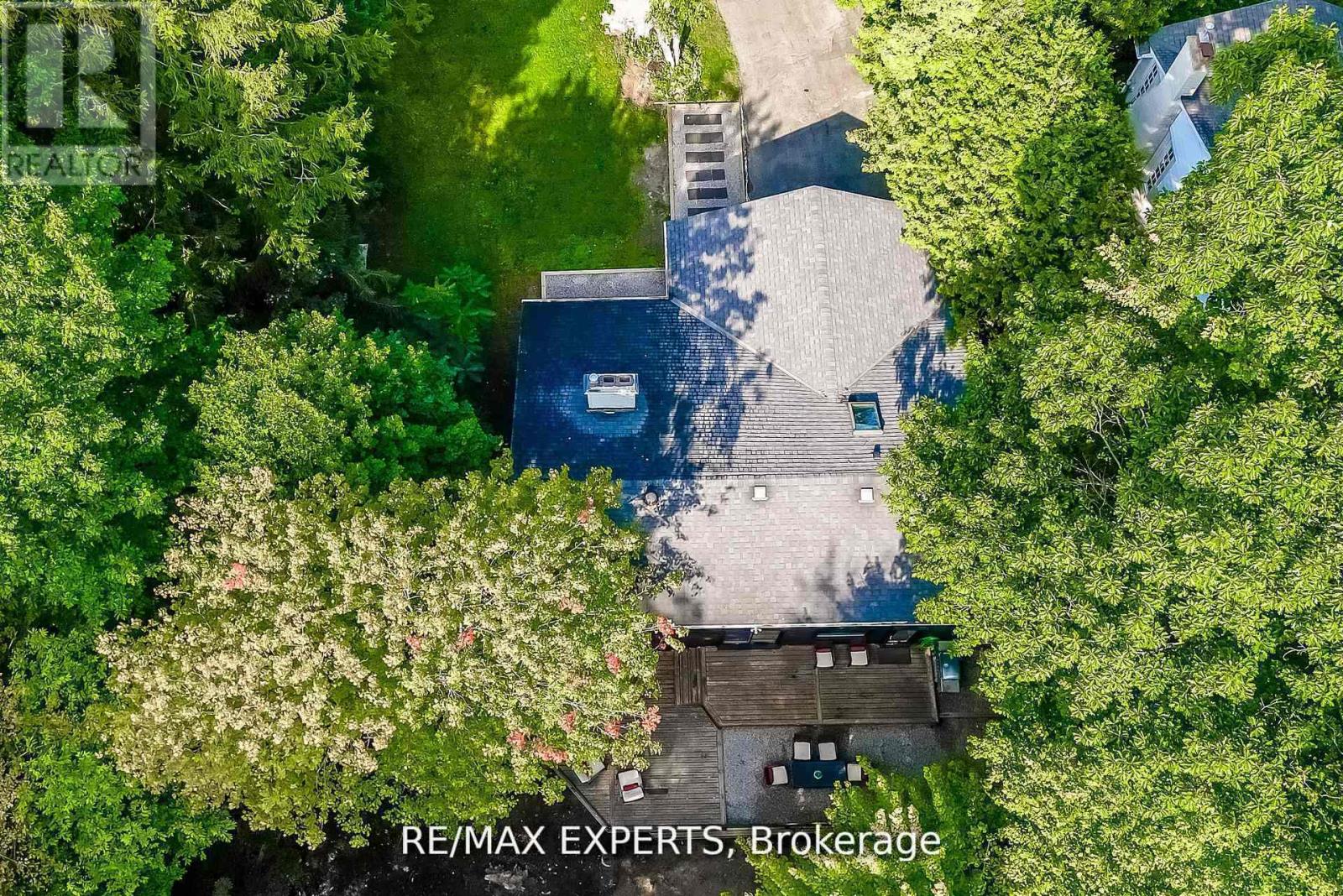 1135 GREENOAKS DRIVE - 45