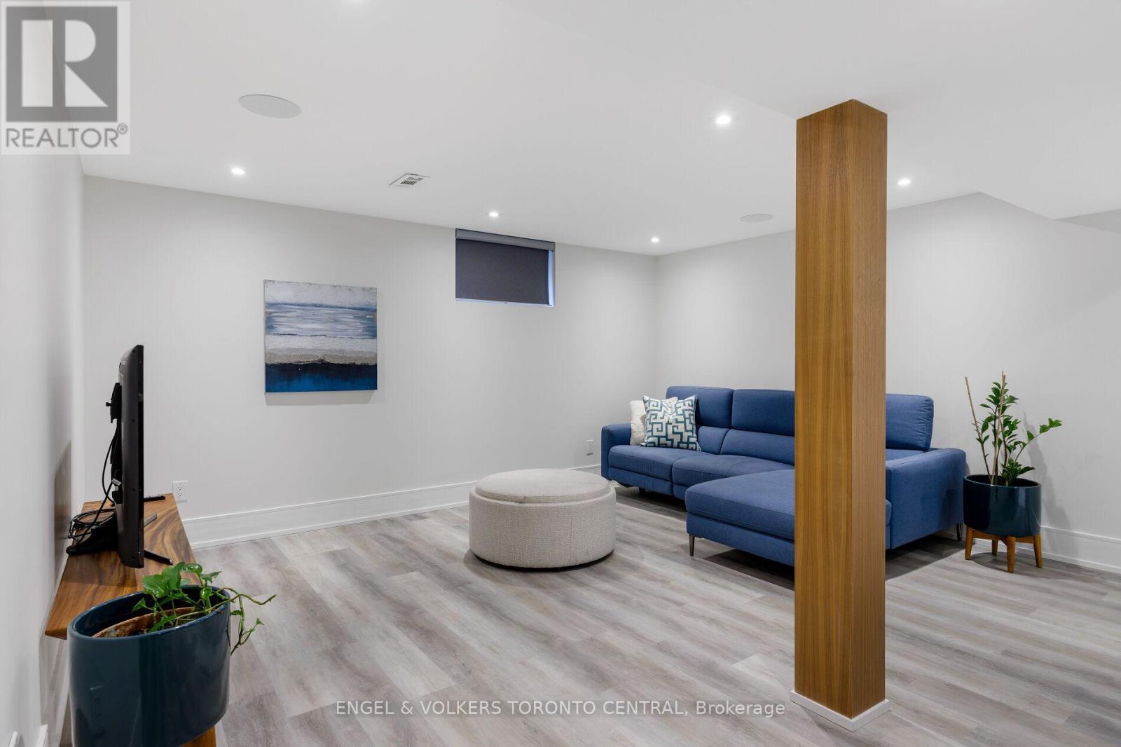 34 RUFFORD ROAD - 34