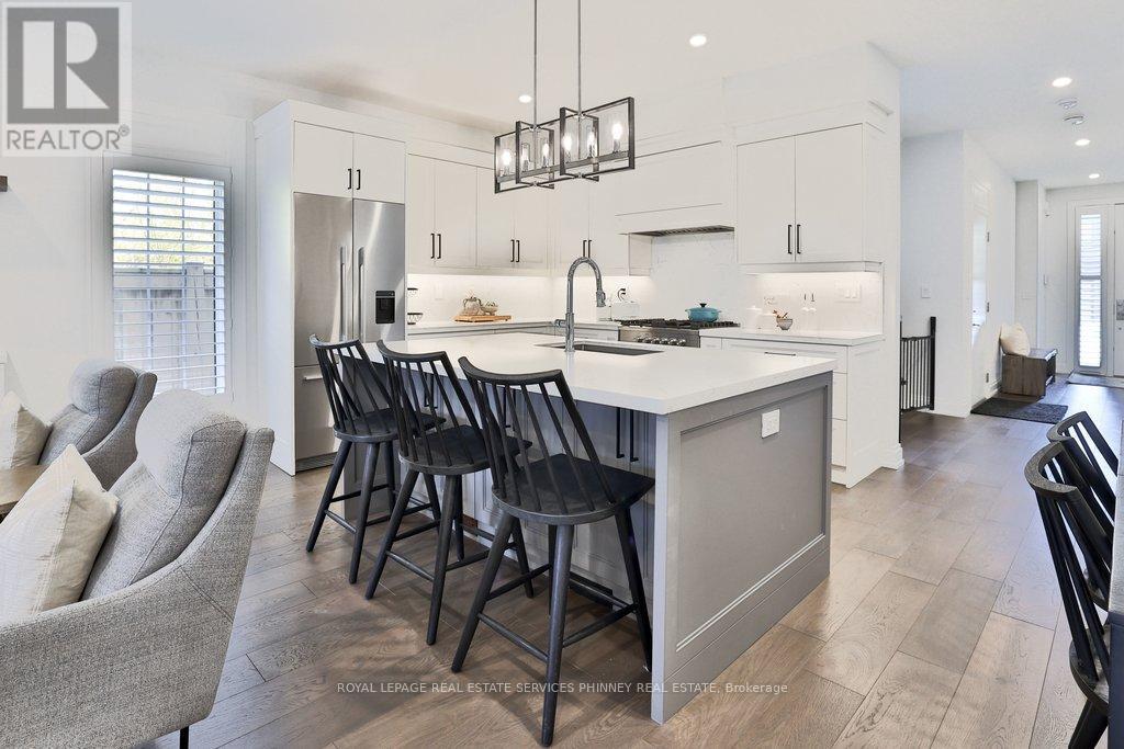 6 IROQUOIS AVENUE - 7