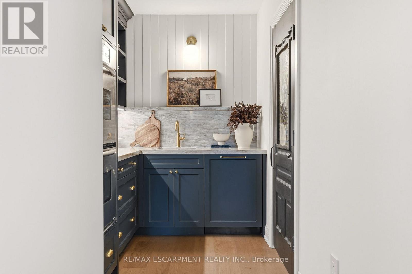 3081 BALMORAL AVENUE - 14